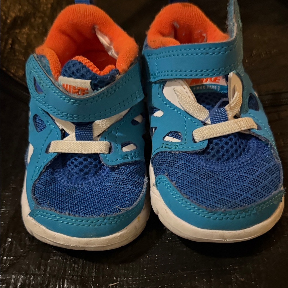 Nike Kids Blue & Orange Velcro Athletic Sneakers